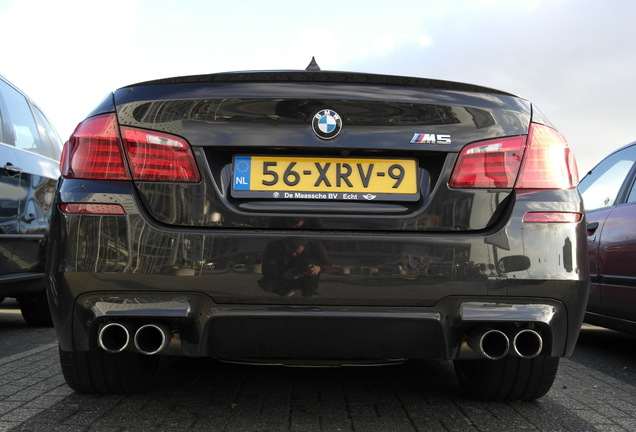 BMW M5 F10 2011