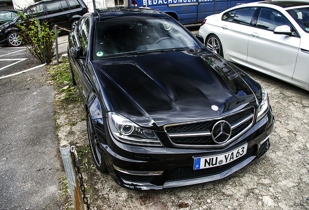 Mercedes-Benz C 63 AMG Coupé