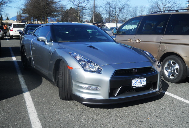 Nissan GT-R 2012