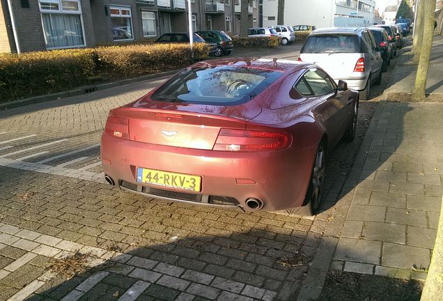 Aston Martin V8 Vantage