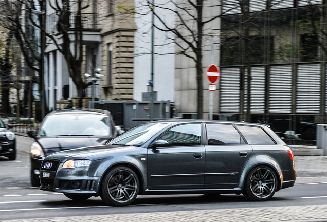 Audi RS4 Avant B7