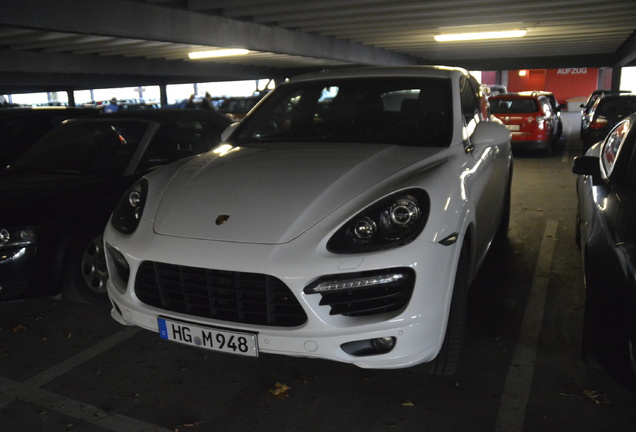 Porsche 958 Cayenne GTS