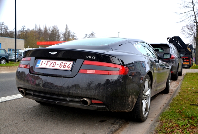 Aston Martin DB9