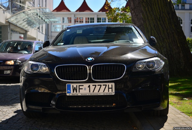 BMW M5 F10 2011