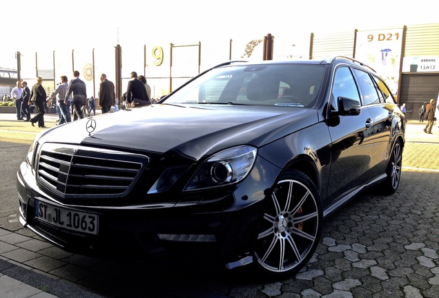 Mercedes-Benz E 63 AMG S212 V8 Biturbo