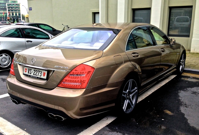 Mercedes-Benz S 65 AMG V221 2010