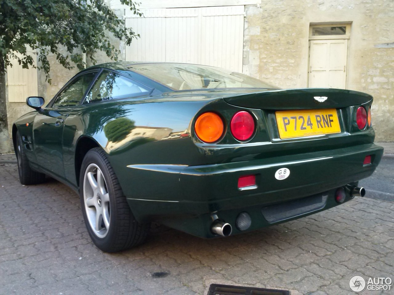 Aston Martin V8 Coupe