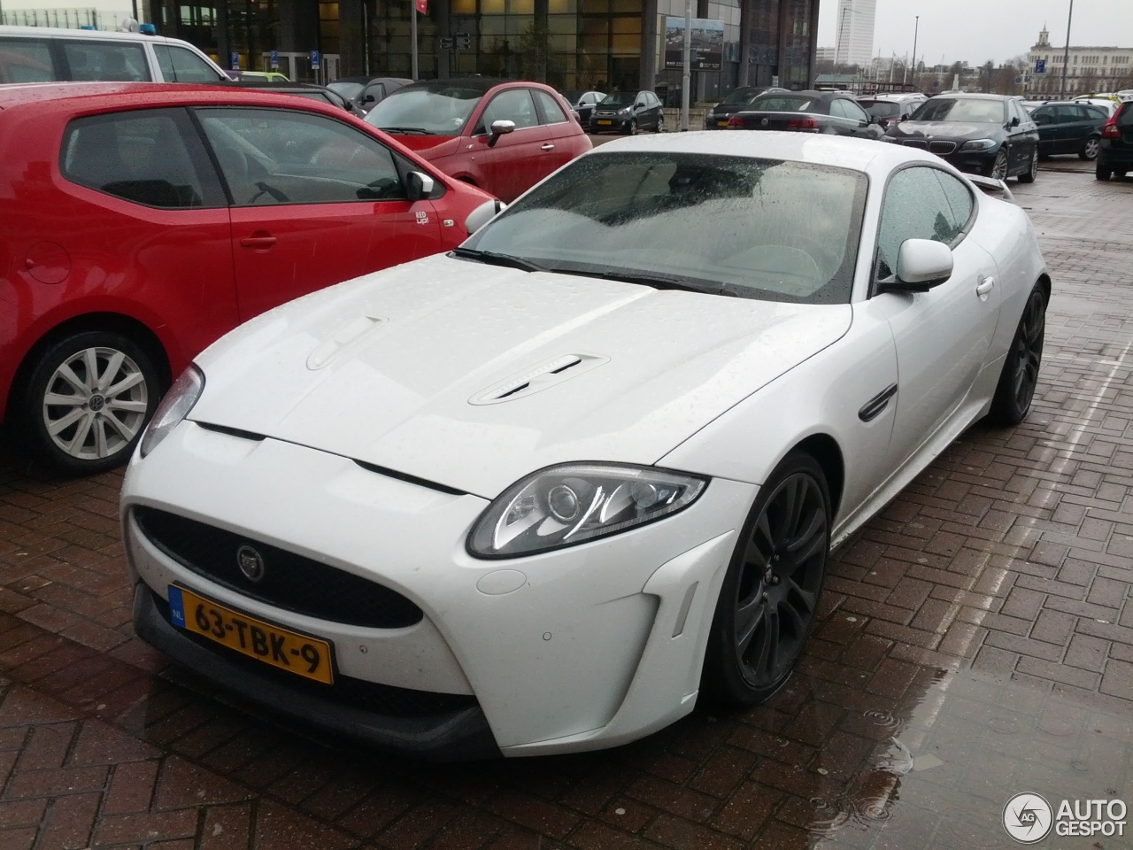 Jaguar XKR-S 2012