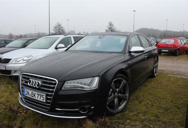 Audi S8 D4