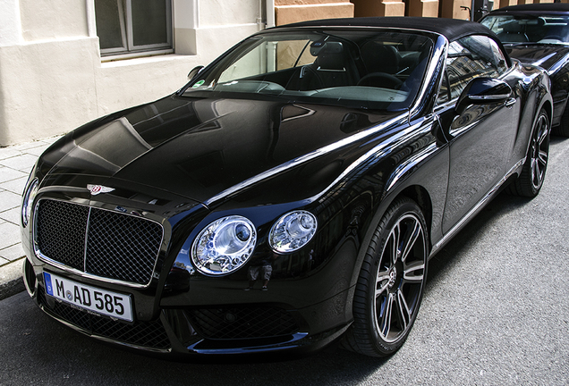 Bentley Continental GTC V8