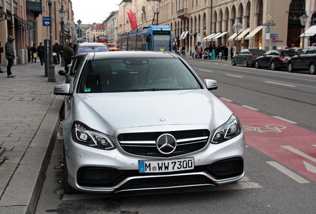 Mercedes-Benz E 63 AMG S W212