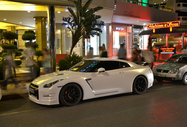 Nissan GT-R 2012