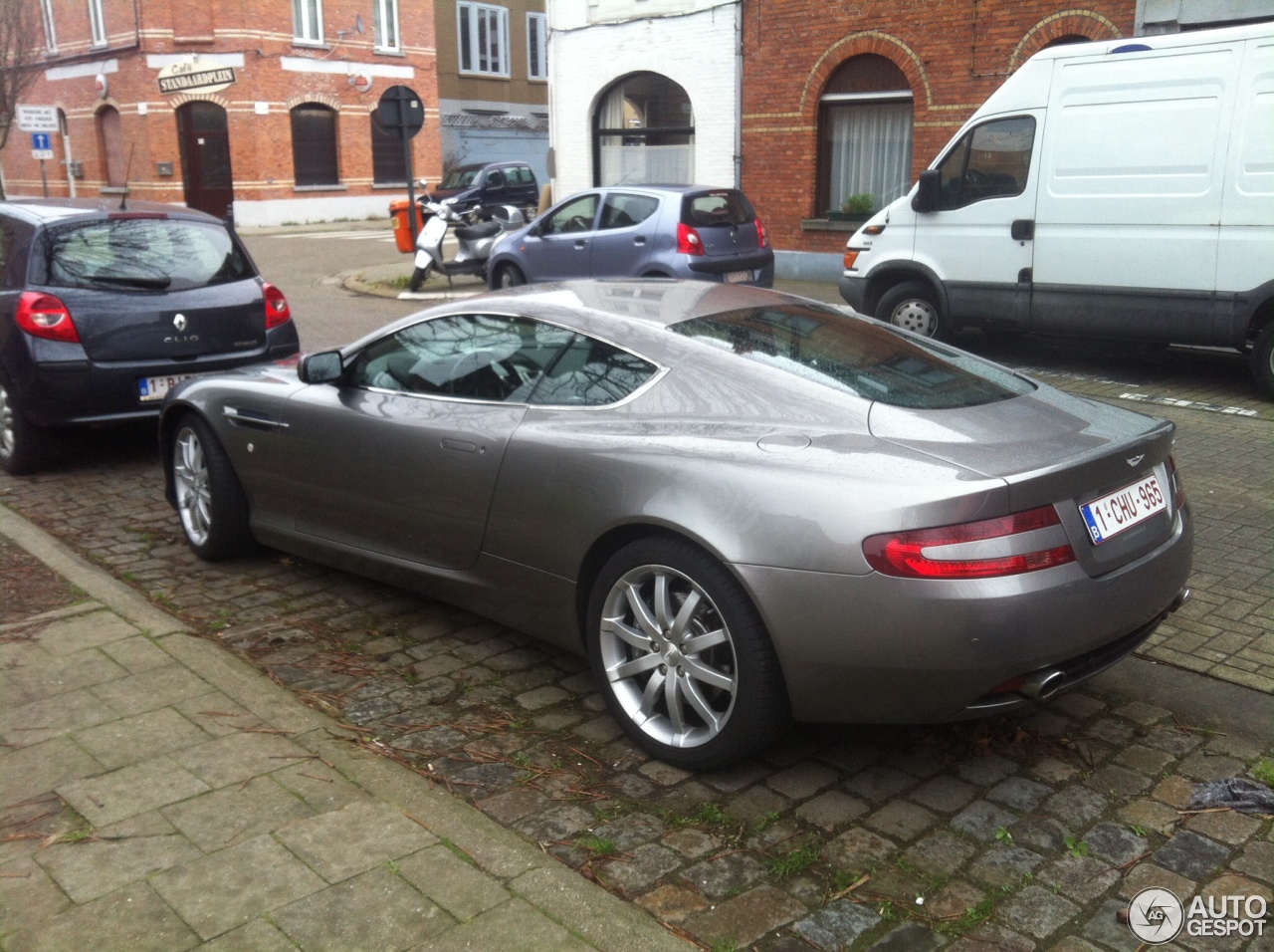 Aston Martin DB9