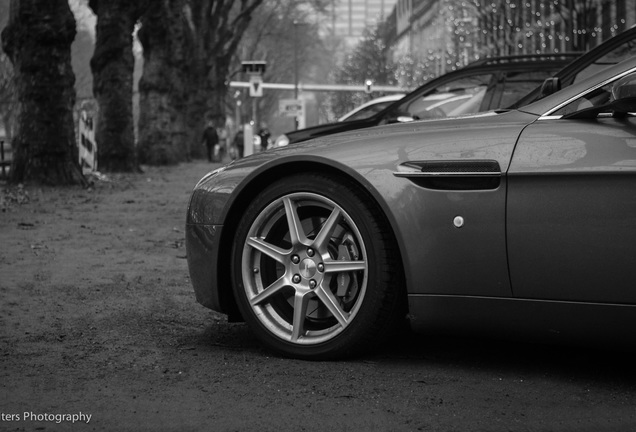 Aston Martin V8 Vantage