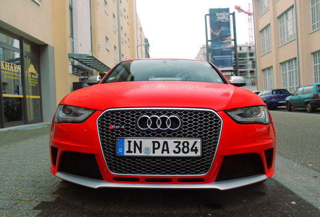 Audi RS4 Avant B8