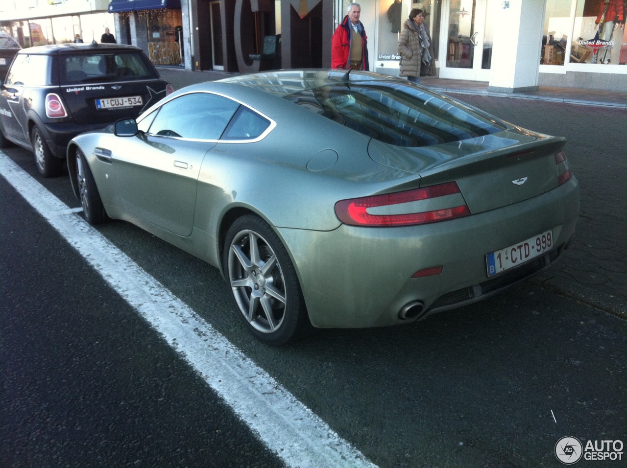 Aston Martin V8 Vantage