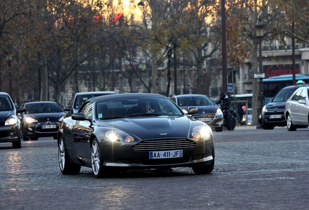 Aston Martin DB9 Volante