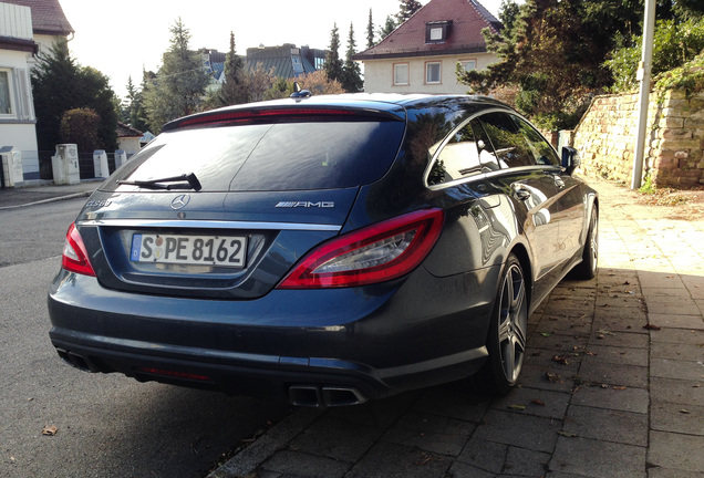 Mercedes-Benz CLS 63 AMG X218 Shooting Brake