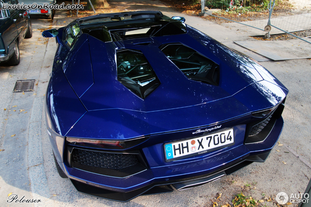 Lamborghini Aventador LP700-4 Roadster