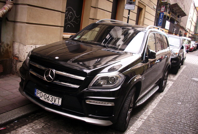 Mercedes-Benz GL 63 AMG X166