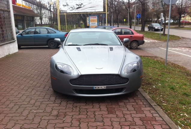 Aston Martin V8 Vantage