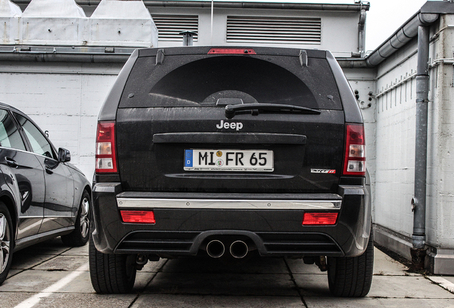 Jeep Grand Cherokee SRT-8 2005