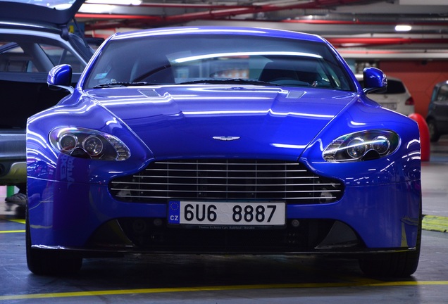 Aston Martin V8 Vantage S