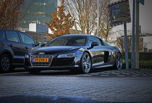 Audi R8 V10