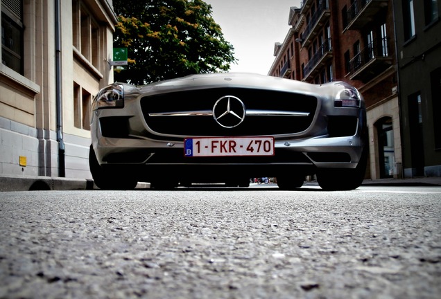 Mercedes-Benz SLS AMG