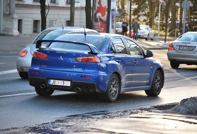 Mitsubishi Lancer Evolution X