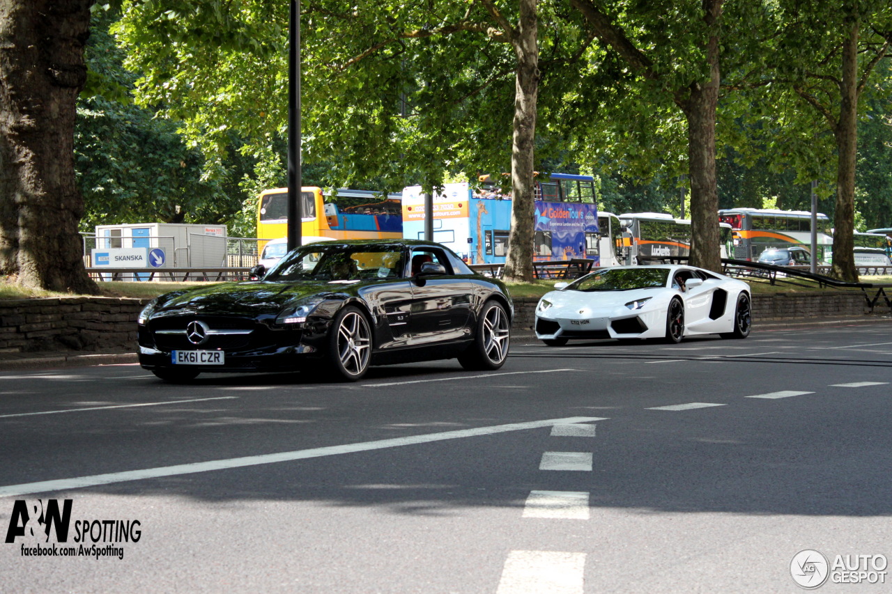 Lamborghini Aventador LP700-4