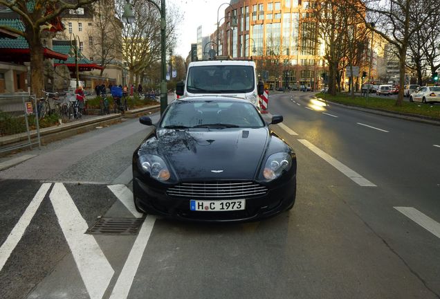 Aston Martin DB9