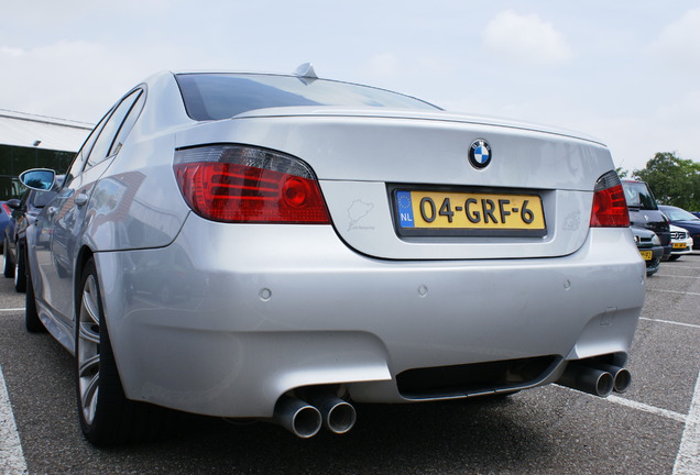 BMW M5 E60 2005