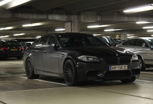 BMW M5 F10 2011