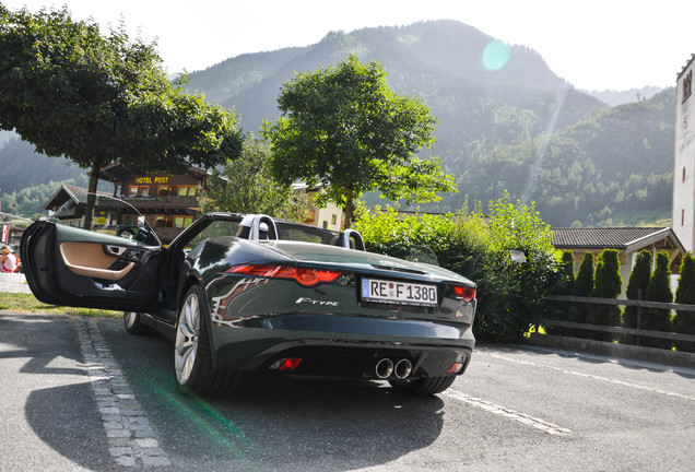 Jaguar F-TYPE S Convertible