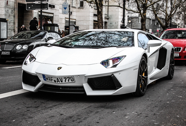 Lamborghini Aventador LP700-4