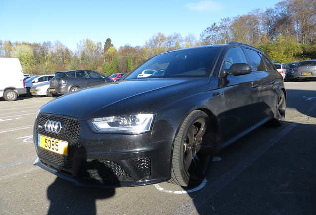 Audi RS4 Avant B8