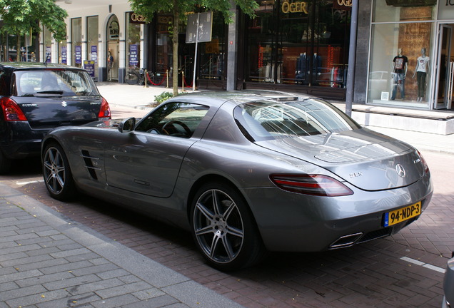 Mercedes-Benz SLS AMG