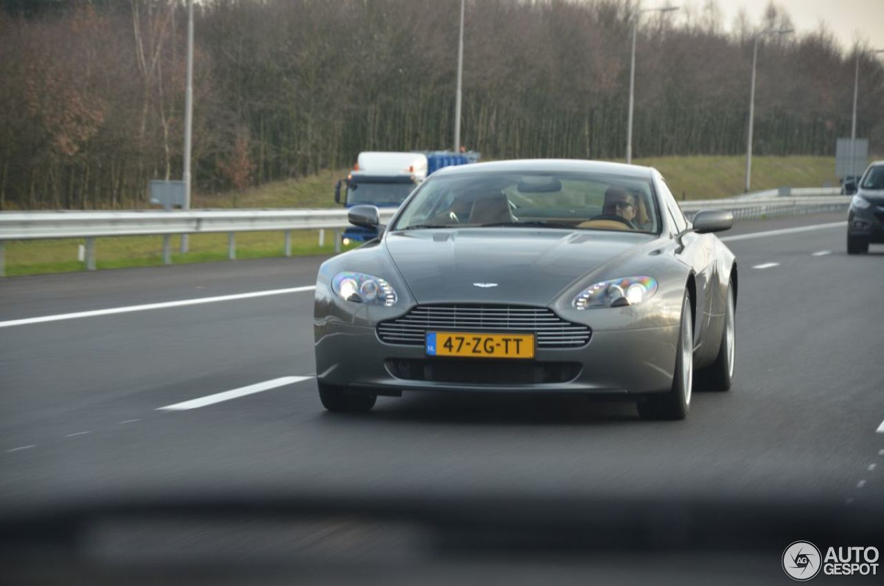 Aston Martin V8 Vantage