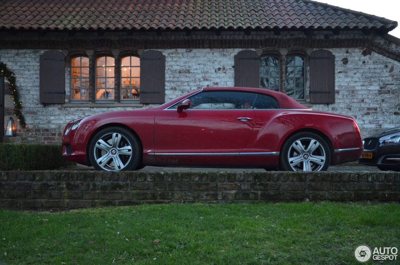 Bentley Continental GTC V8