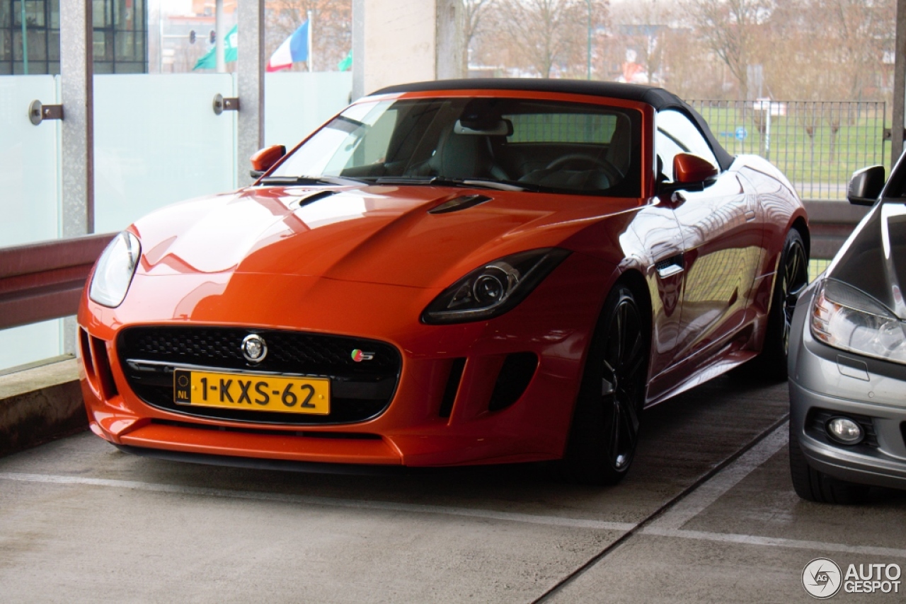 Jaguar F-TYPE S Convertible