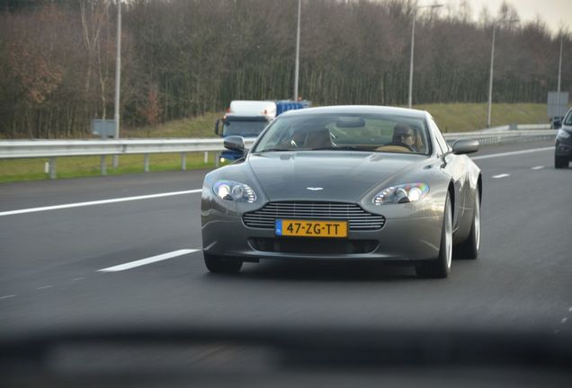 Aston Martin V8 Vantage