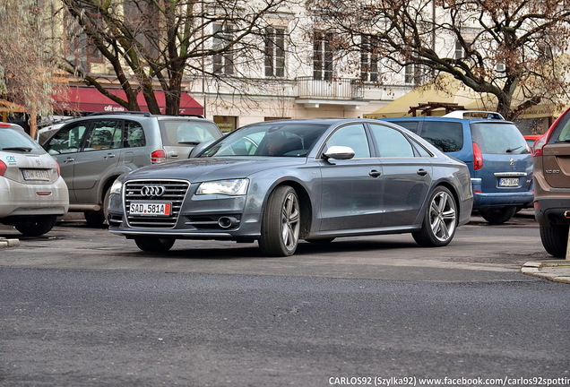 Audi S8 D4