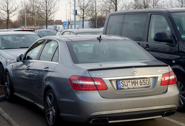 Mercedes-Benz E 63 AMG W212 V8 Biturbo