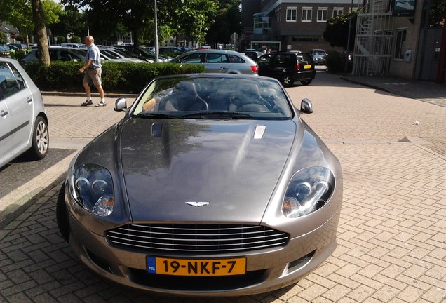 Aston Martin DB9 Volante