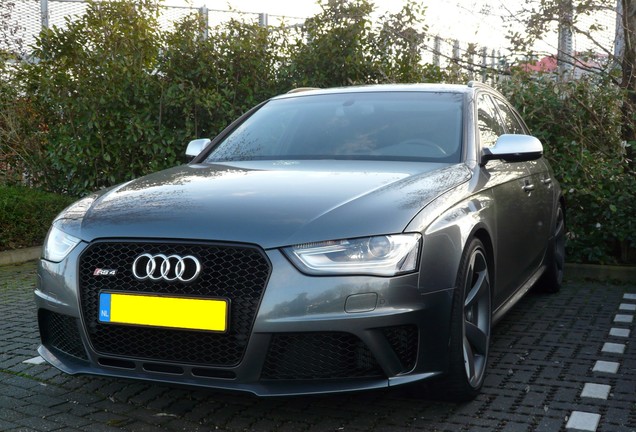 Audi RS4 Avant B8