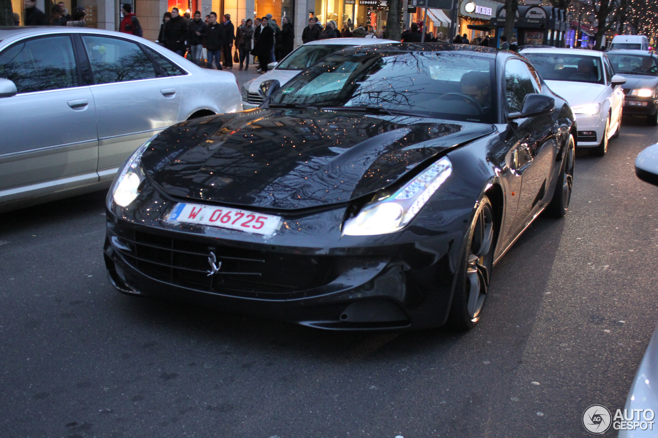 Ferrari FF