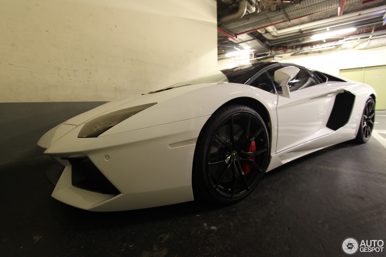 Lamborghini Aventador LP700-4 Roadster