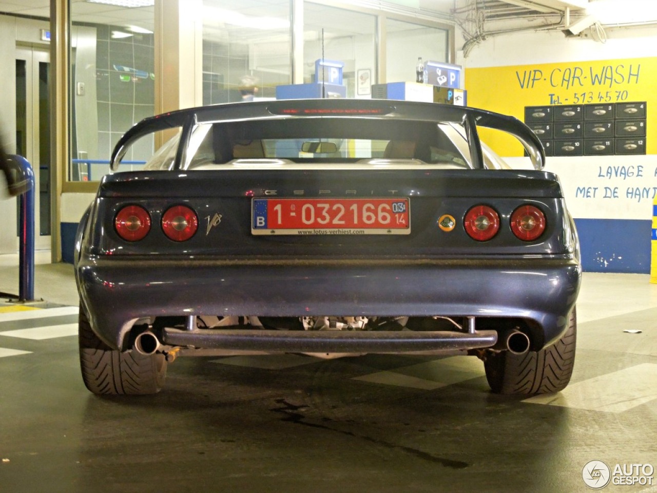 Lotus Esprit V8 SE