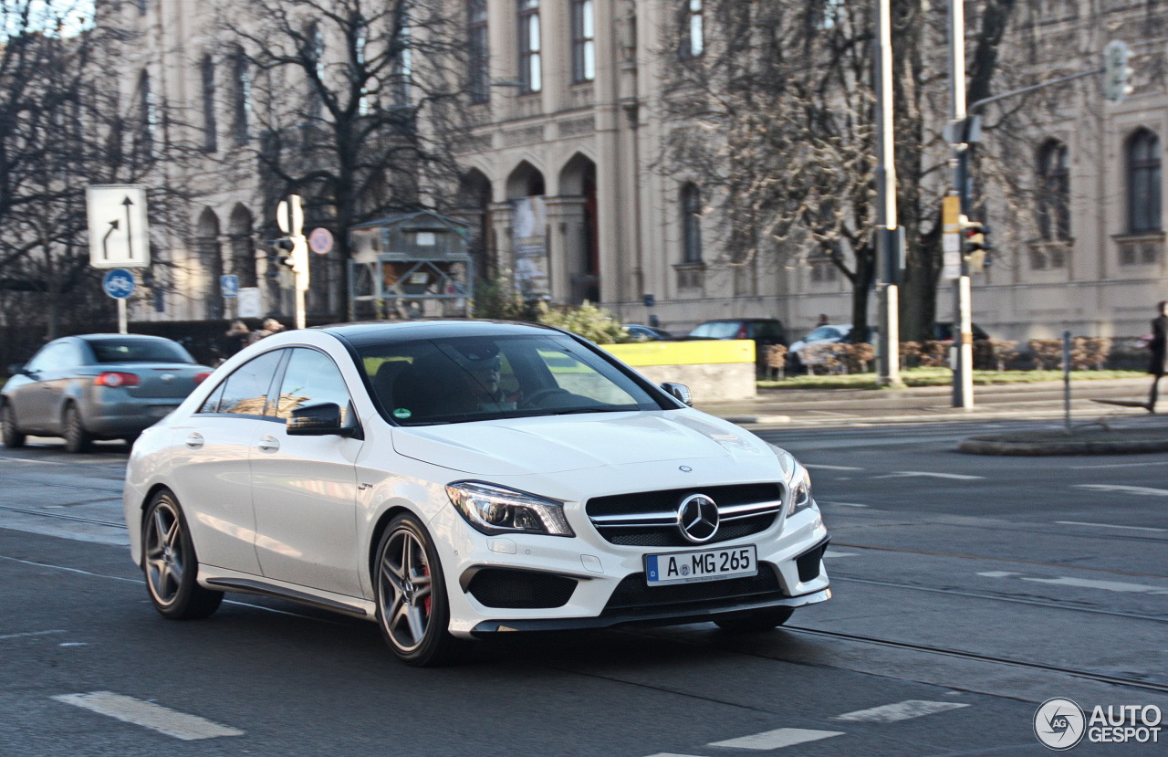 Mercedes-Benz CLA 45 AMG C117